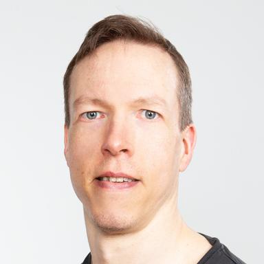 Toni Tuhkio — Pihlajalinna