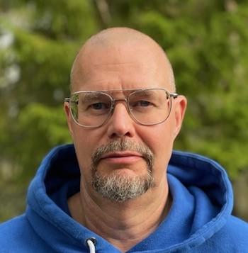 Jyrki Laeslahti, Medicine licentiat — Pihlajalinna
