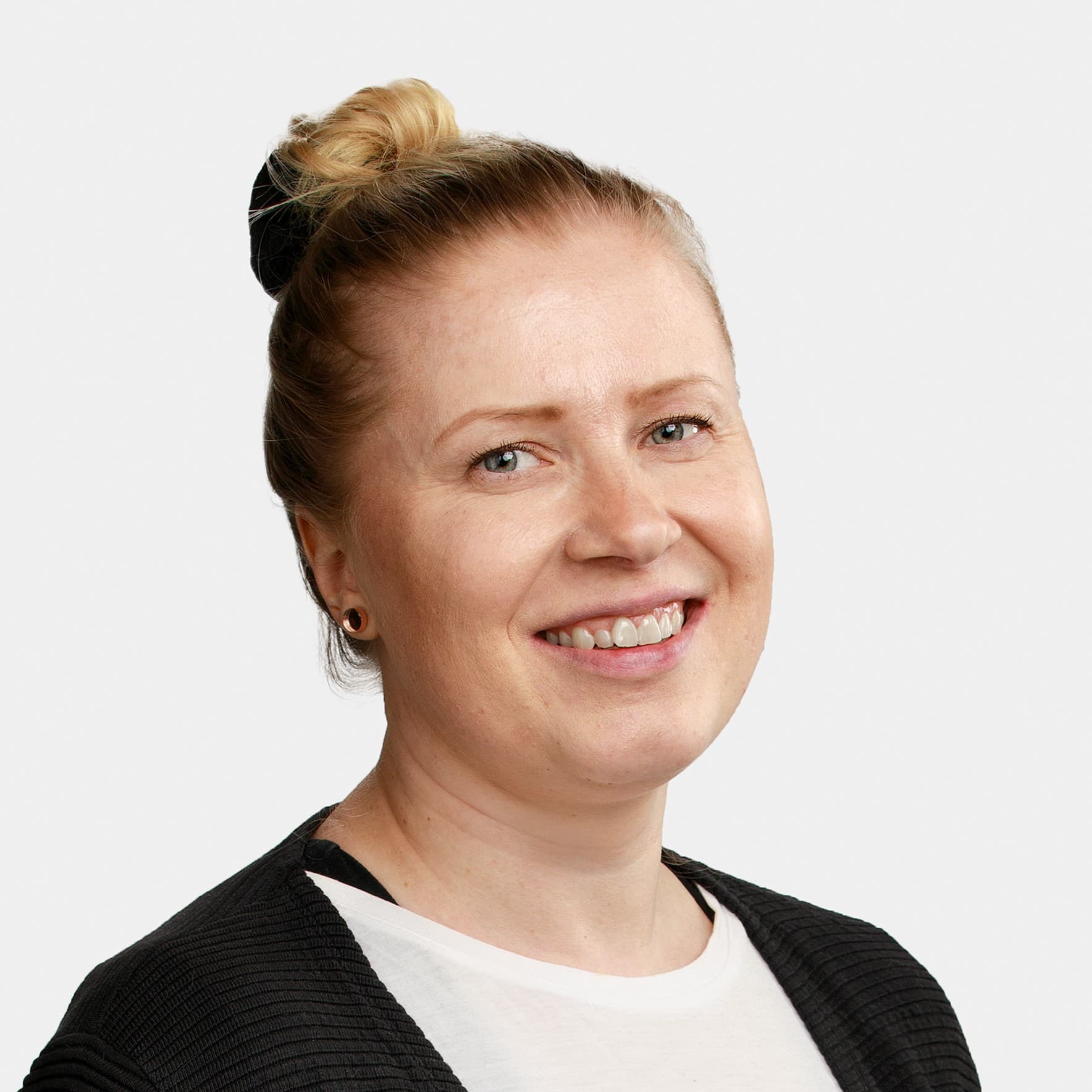 Kaisa Lönnqvist-Kaija — Pihlajalinna