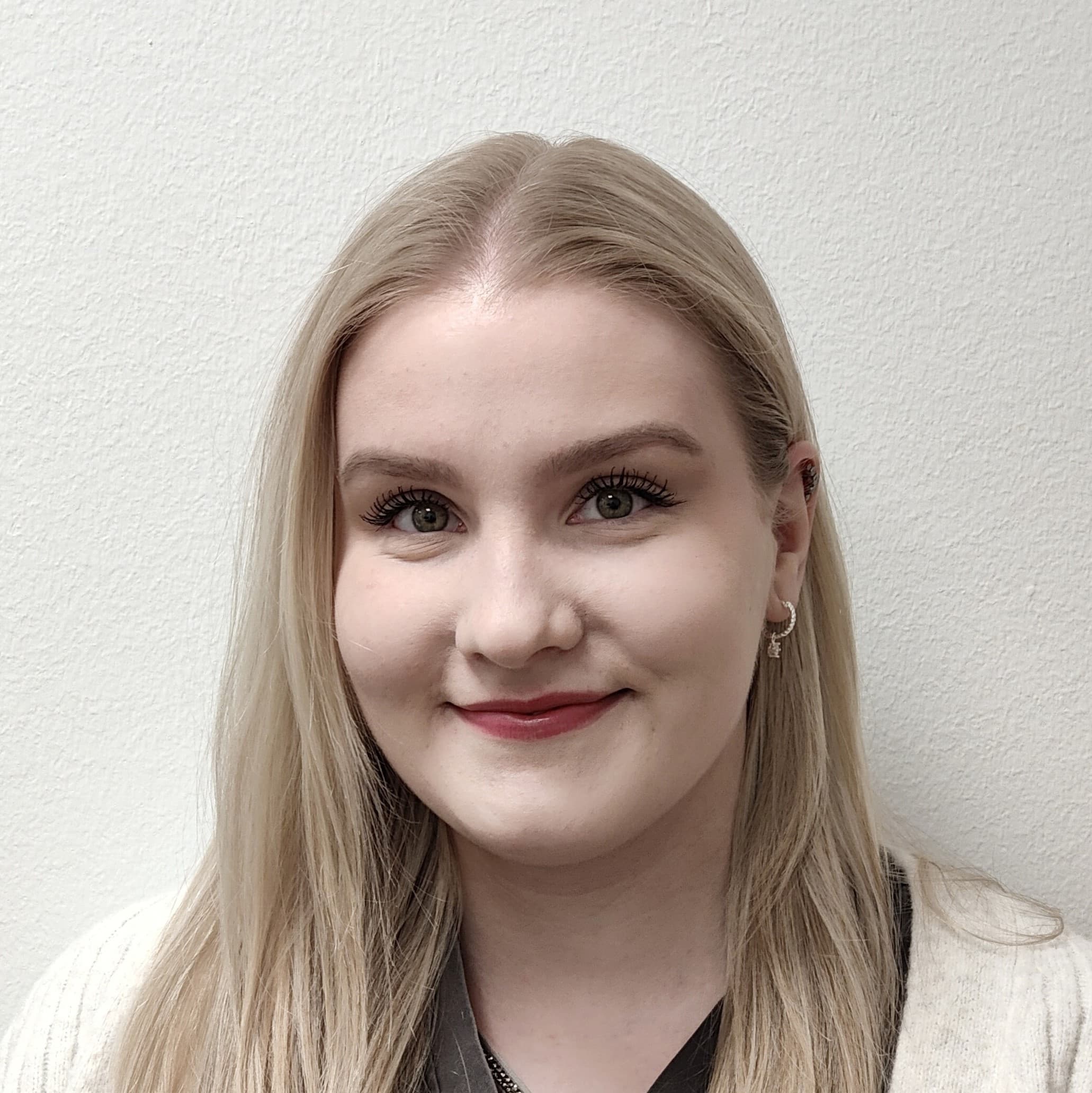 Julia Kangas  — Pihlajalinna