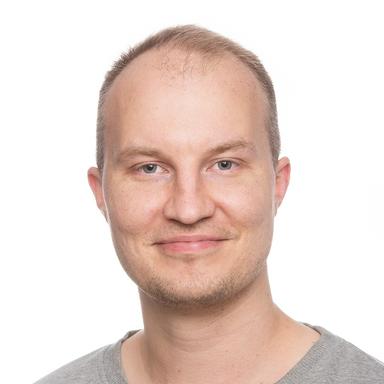 Lauri Heikkinen — Pihlajalinna