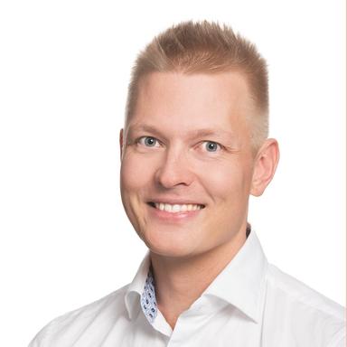 Toni Karppinen, Lääketieteen tohtori — Pihlajalinna