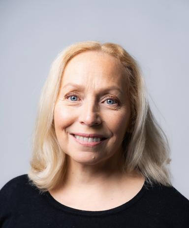 Eva Pirttikangas — Pihlajalinna