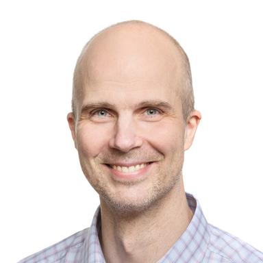 Antti Paukkunen, Lääketieteen lisensiaatti — Pihlajalinna