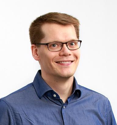 Sakari Penttilä Matti, Lääketieteen tohtori — Pihlajalinna