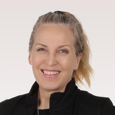 Tarja Vänttinen, Midwife — Pihlajalinna