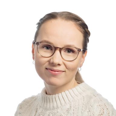 Anna Kivioja — Pihlajalinna