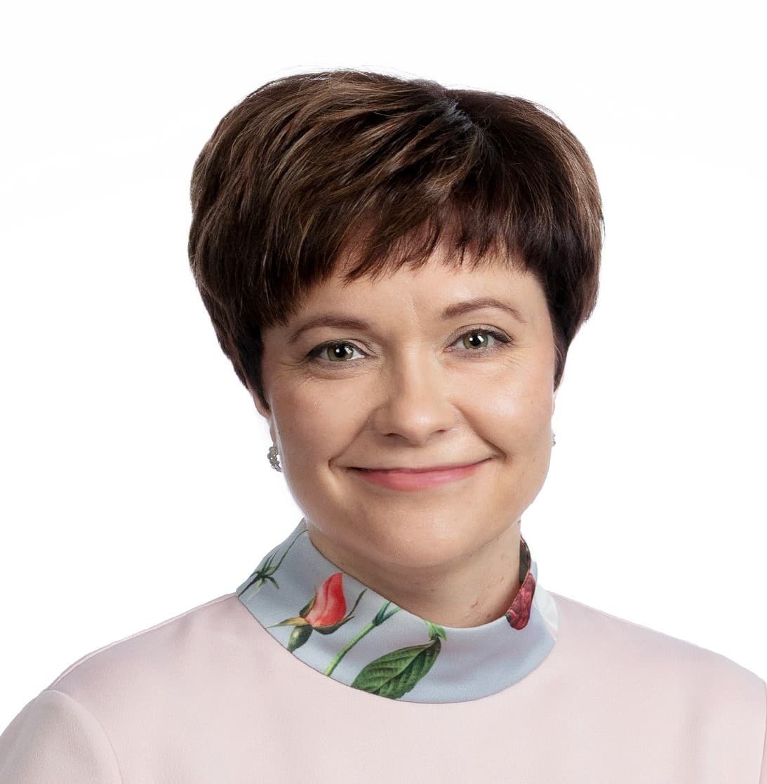 Johanna Uitti Lääketieteen tohtori — Pihlajalinna