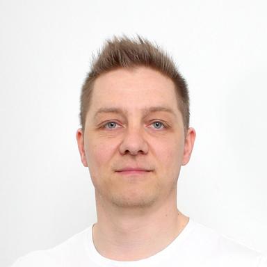 Toni  Muukkonen — Pihlajalinna