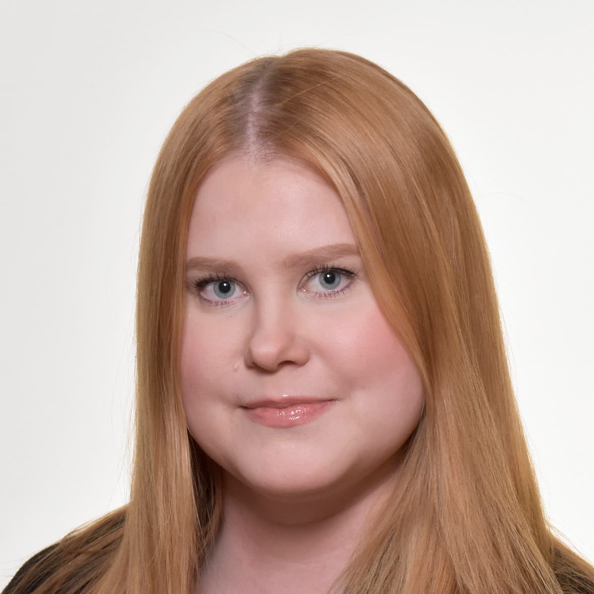 Lotta Pahkala — Pihlajalinna