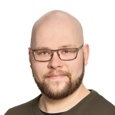 Jaakko Lepomäki, Lääketieteen lisensiaatti — Pihlajalinna