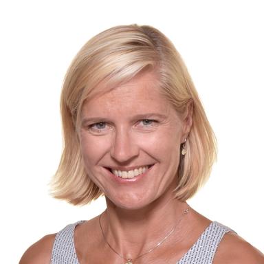 Pia Suonpää, Lääketieteen tohtori — Pihlajalinna