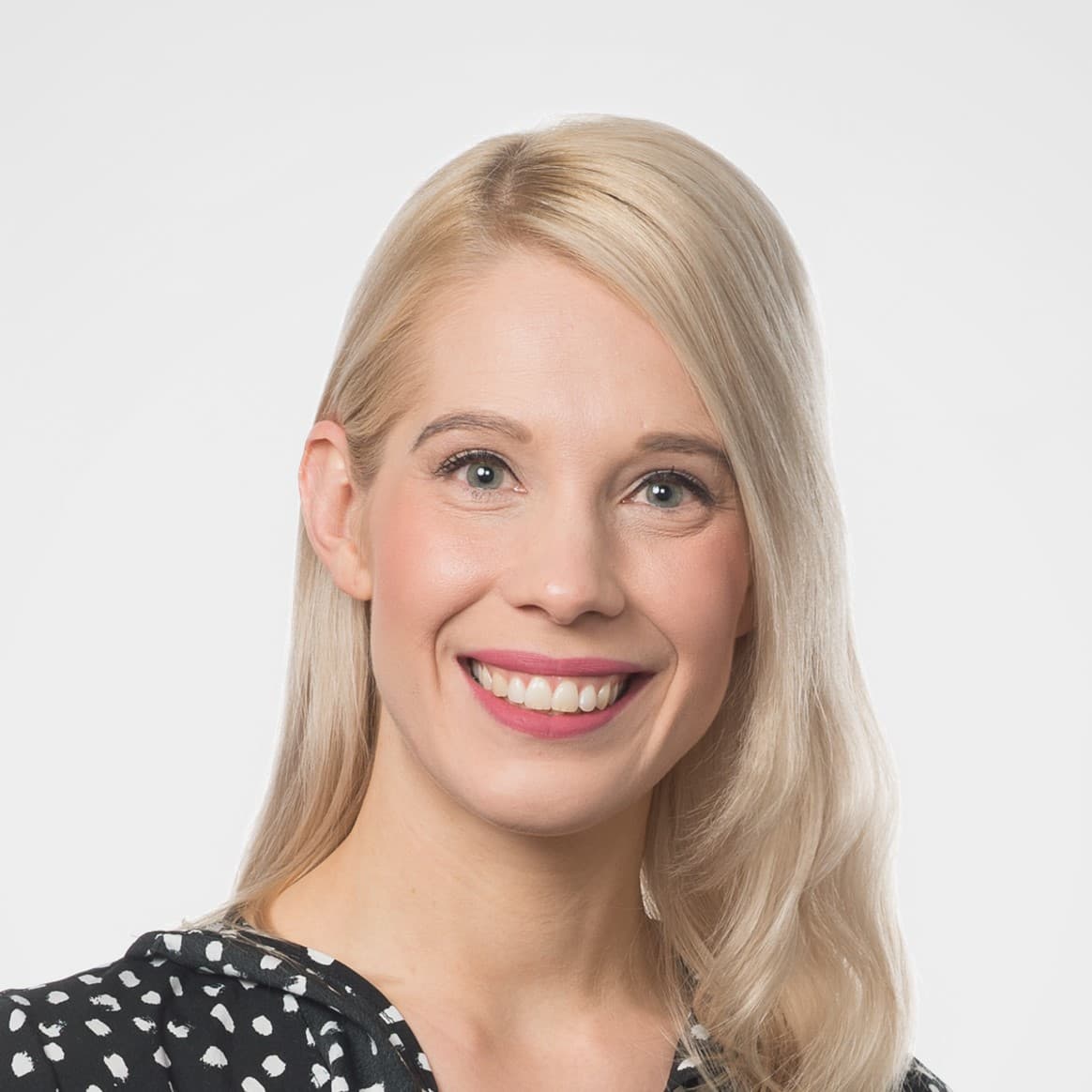 Emmi Pentti-Tiiri  — Pihlajalinna