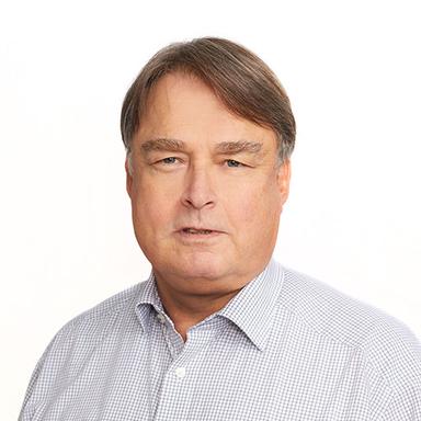 Hannu Raitiola, Lääketieteen tohtori — Pihlajalinna