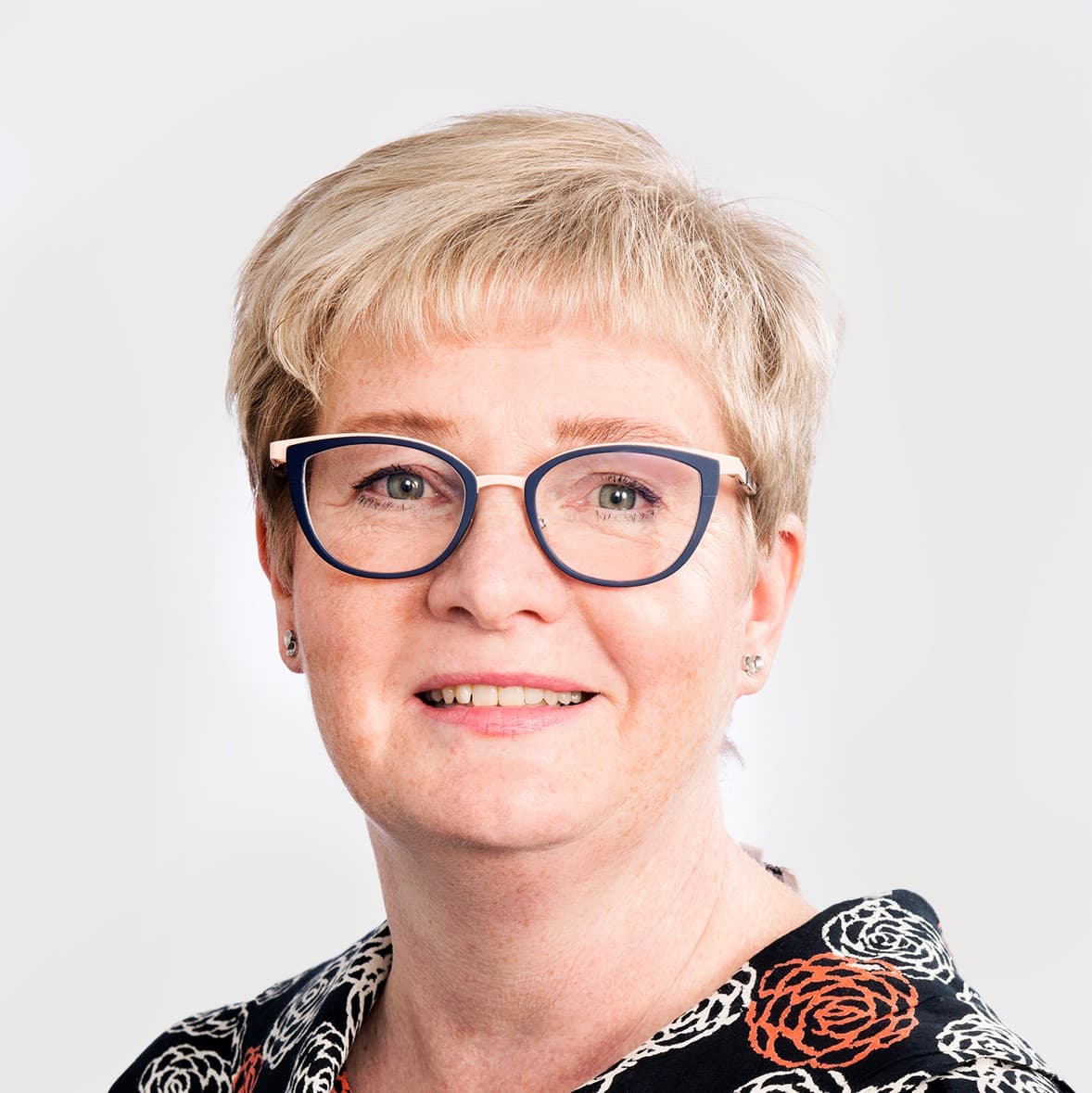 Tuija Istolainen  — Pihlajalinna