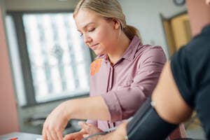 Sairaanhoitaja Tavastia Kamppi — Pihlajalinna