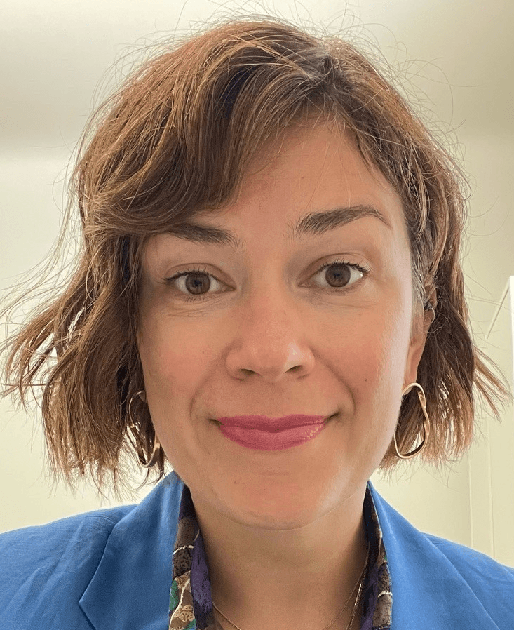 Lotta Laikari  — Pihlajalinna