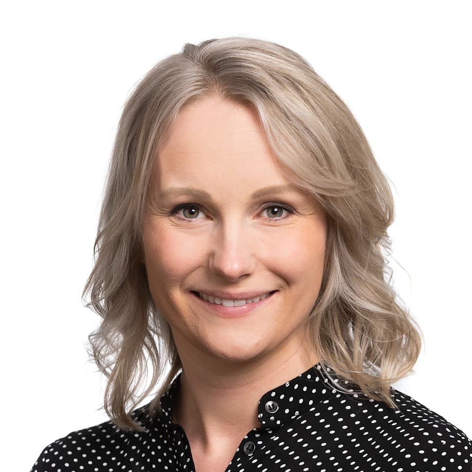 Kerttu Toivo, Lääketieteen tohtori, Lääketieteen lisensiaatti — Pihlajalinna