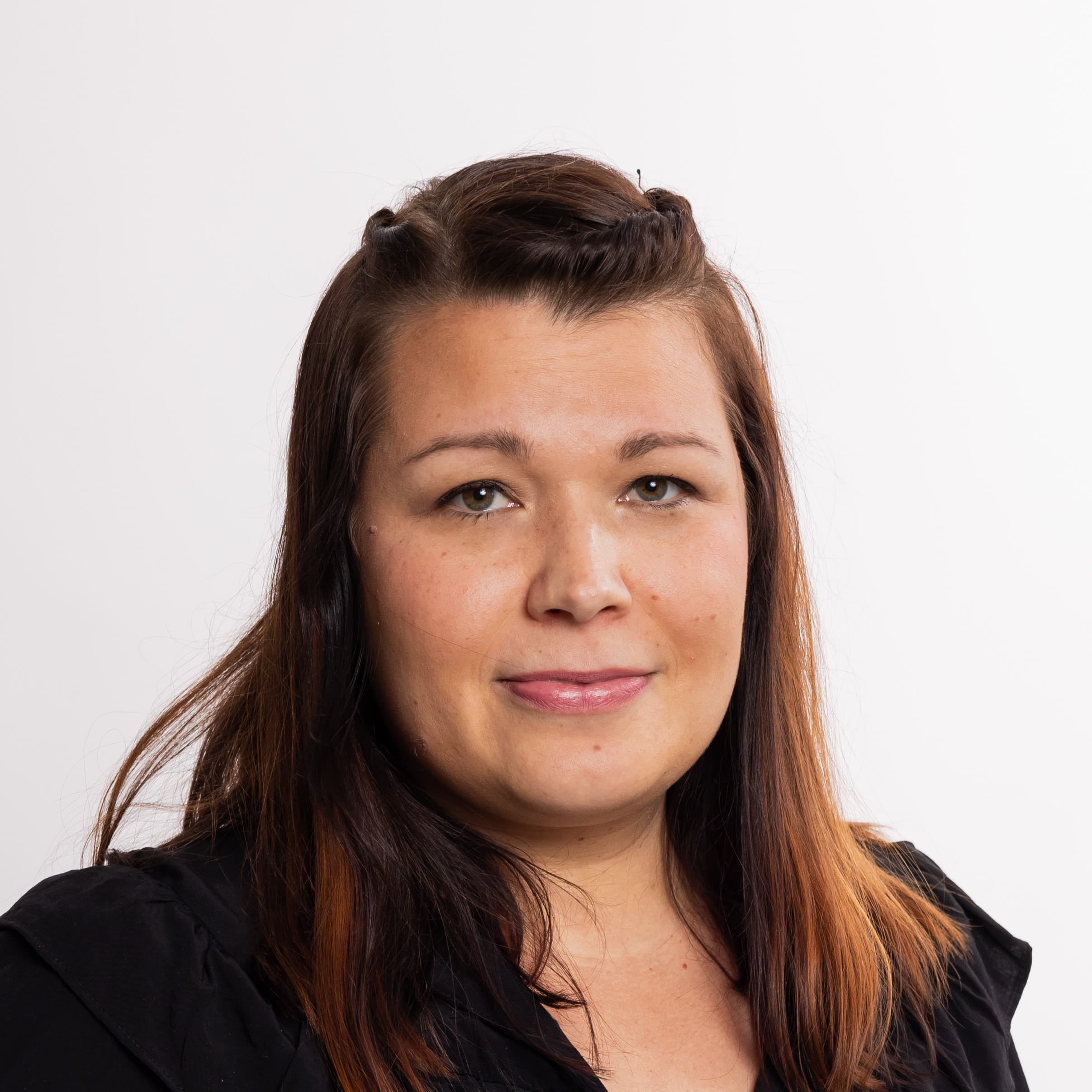 Tiina Öster  — Pihlajalinna