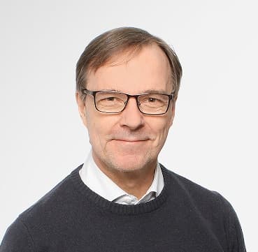 Seppo Hakulinen, Lic.Med. — Pihlajalinna