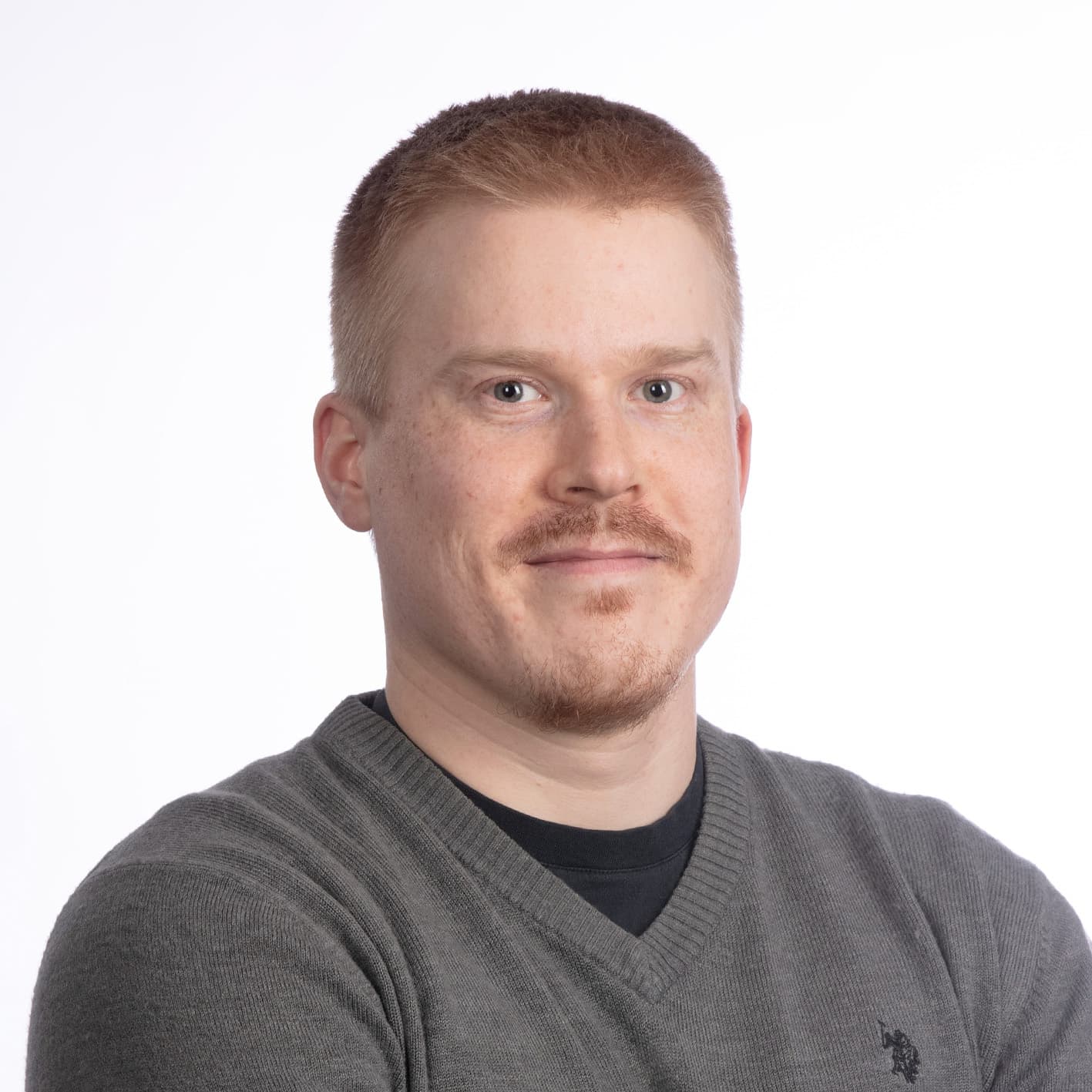 Olli Lyyra — Pihlajalinna