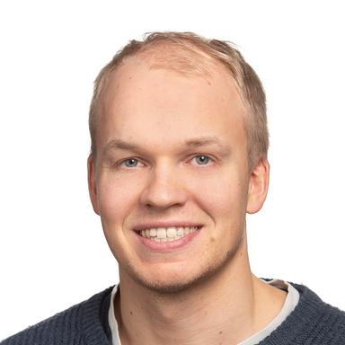Riku Litmanen, Medicine licentiat — Pihlajalinna