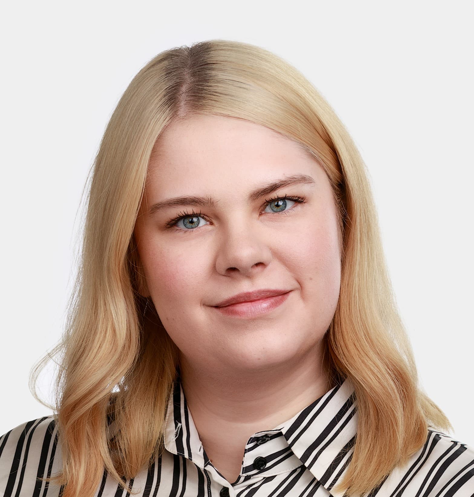 Nadja Mortti — Pihlajalinna