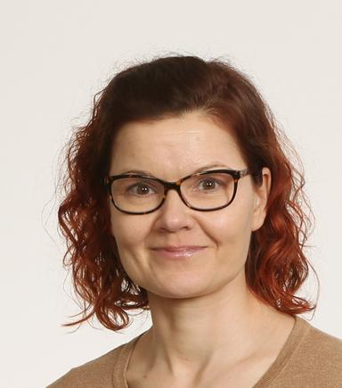 Anna Väkevä — Pihlajalinna