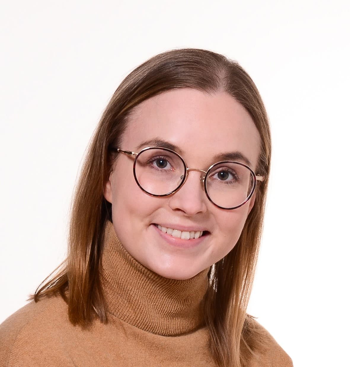 Henni Hiltunen, Lääketieteen tohtori — Pihlajalinna