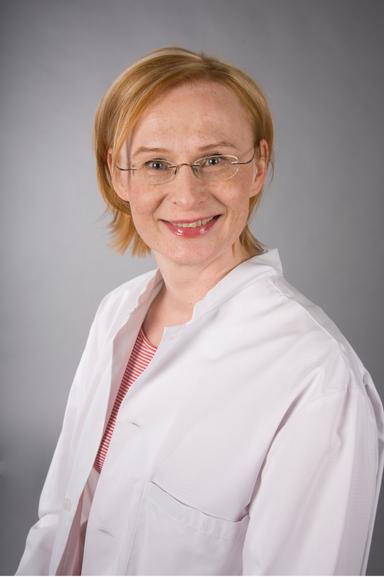 Heli Saarelainen, Lääketieteen tohtori — Pihlajalinna