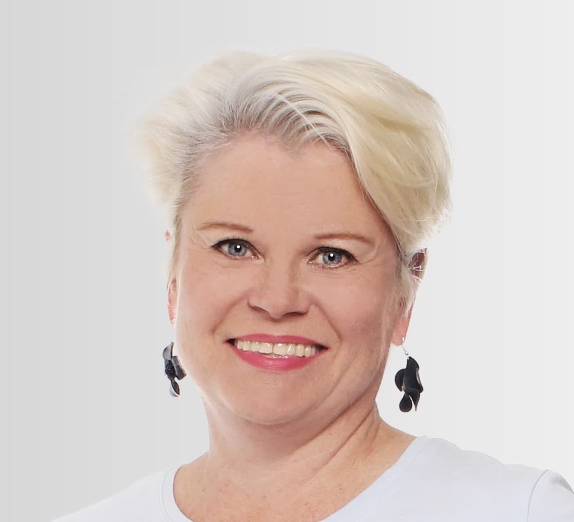 Mira Uunimäki — Pihlajalinna