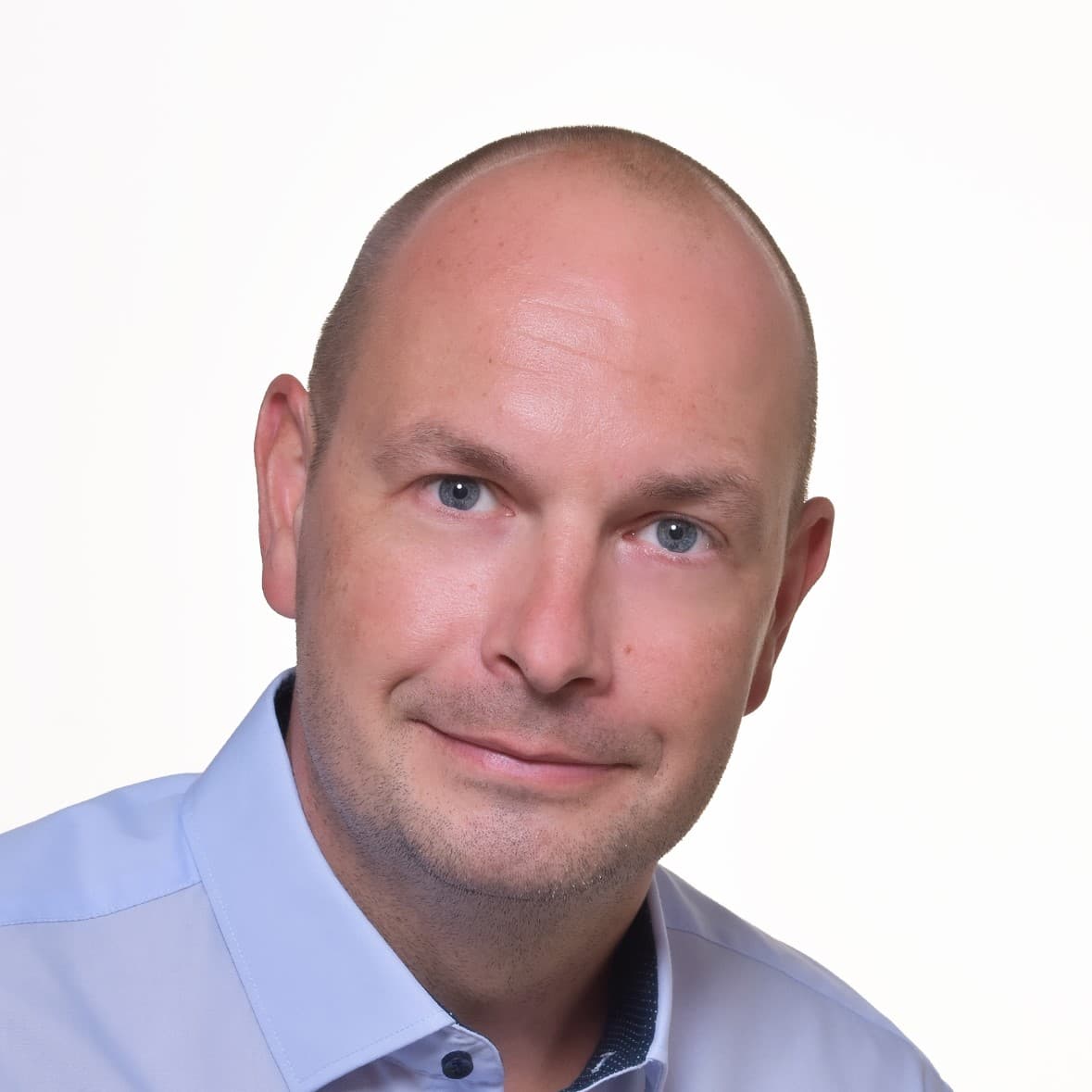 Mathias Bäck — Pihlajalinna