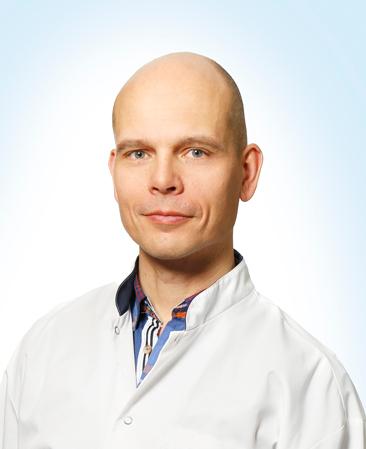 Heikki Karinen, Medicine och kirurgie doktor — Pihlajalinna