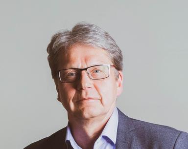 Pekka Lahdenne, Docent — Pihlajalinna
