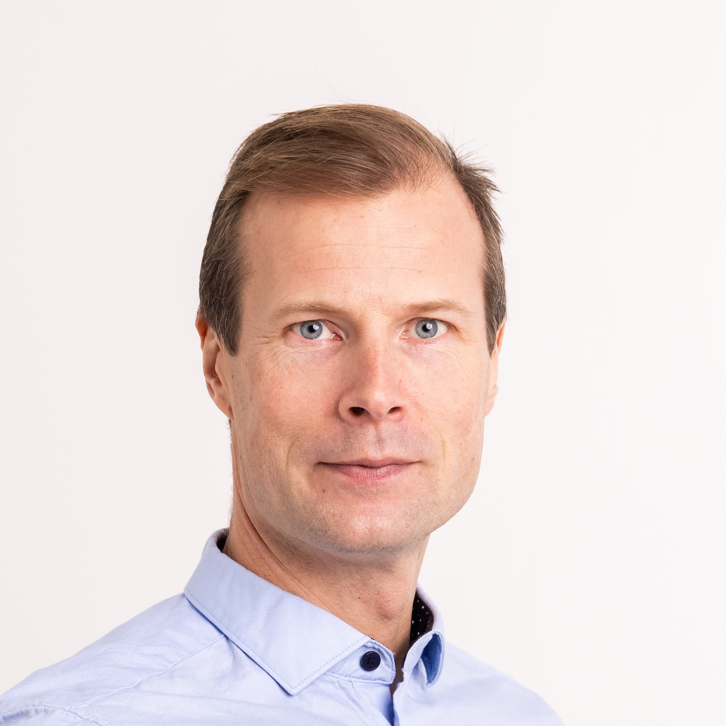 Oskari Valtola — Pihlajalinna