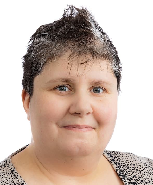 Kati Domonyi-Kuusinen — Pihlajalinna