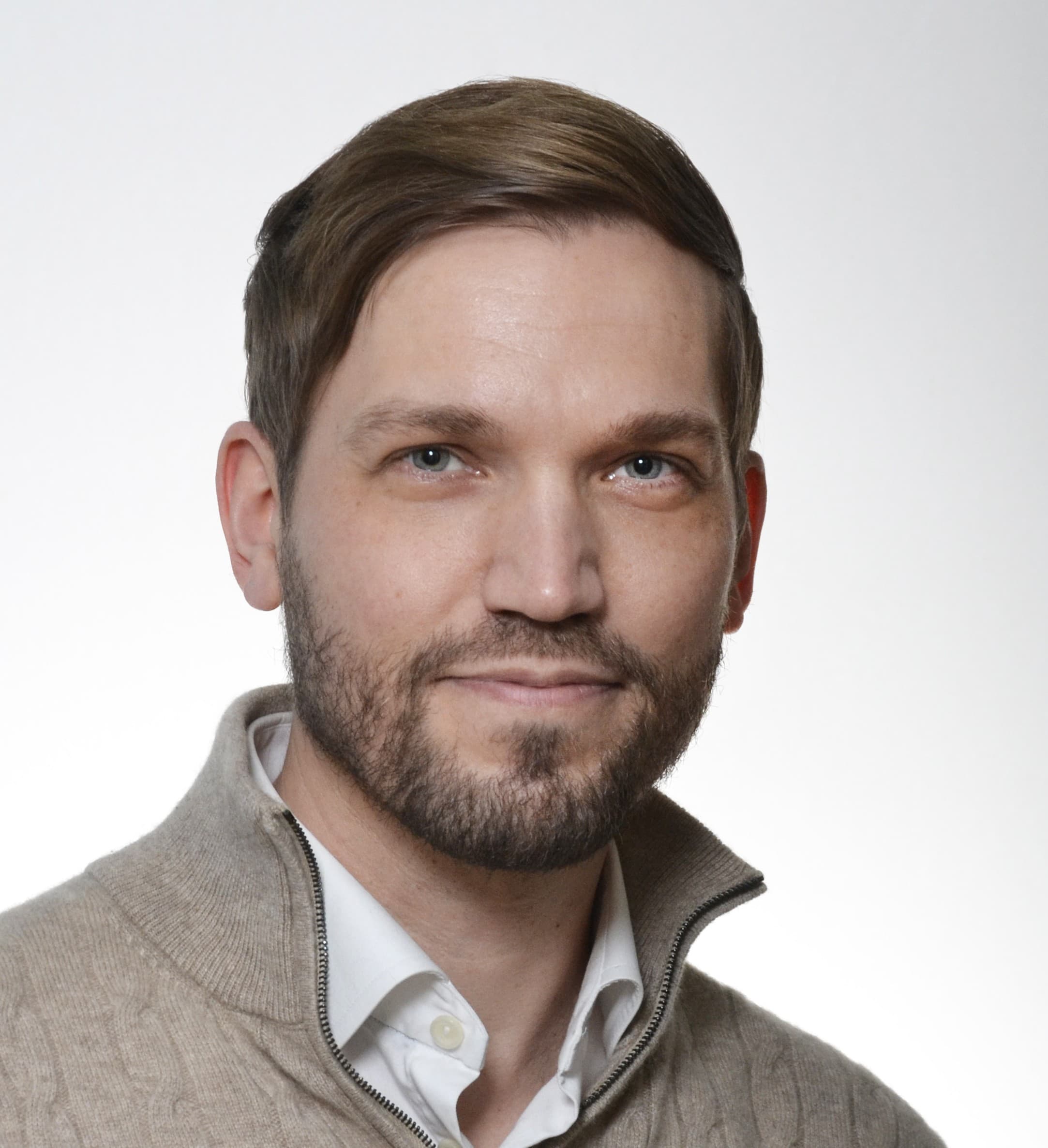 Taneli Hyyrynen — Pihlajalinna