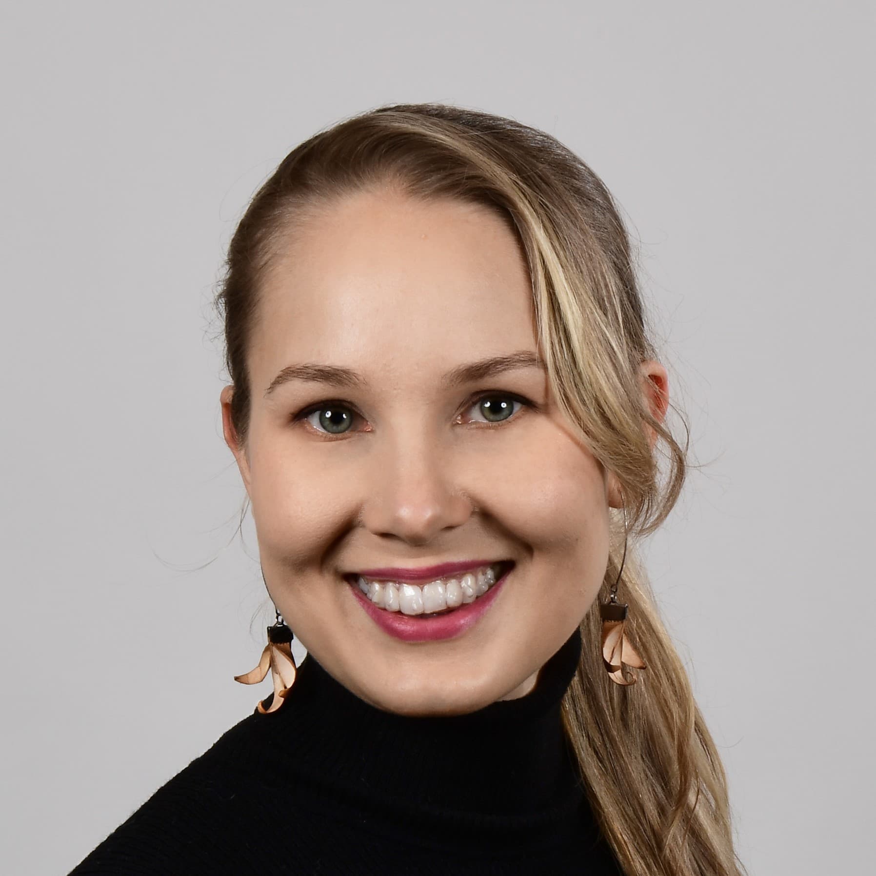 Noora Säpyskä — Pihlajalinna