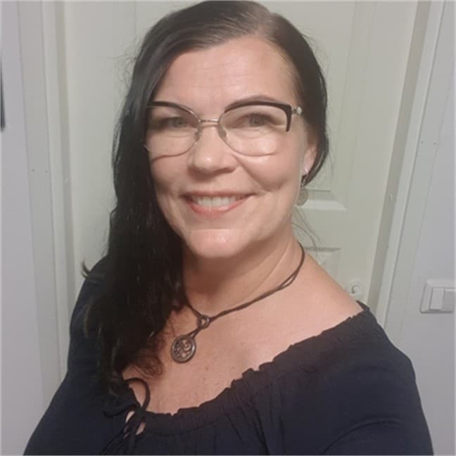 Kaija Piironen — Pihlajalinna