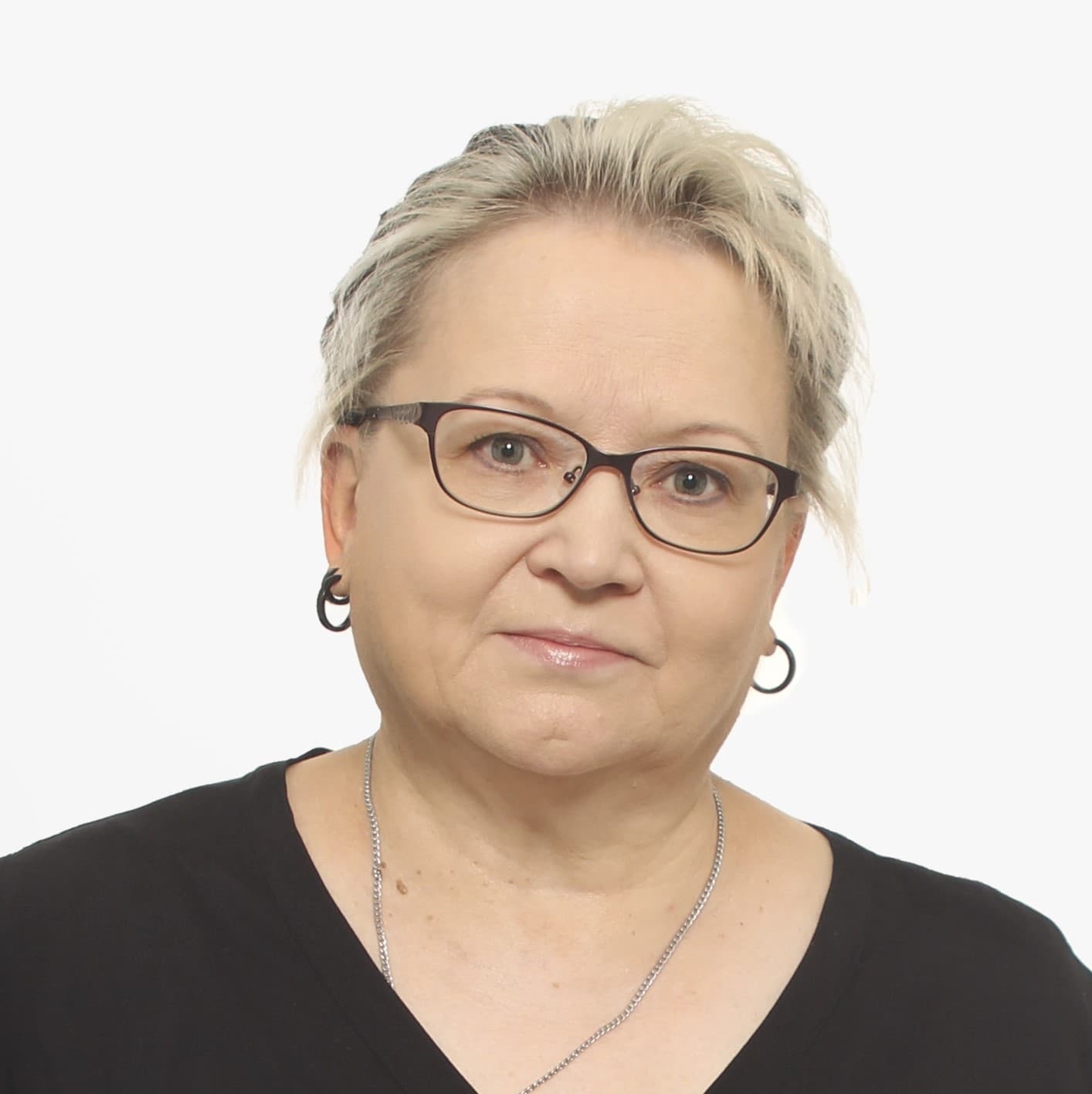 Tarja Lindholm — Pihlajalinna