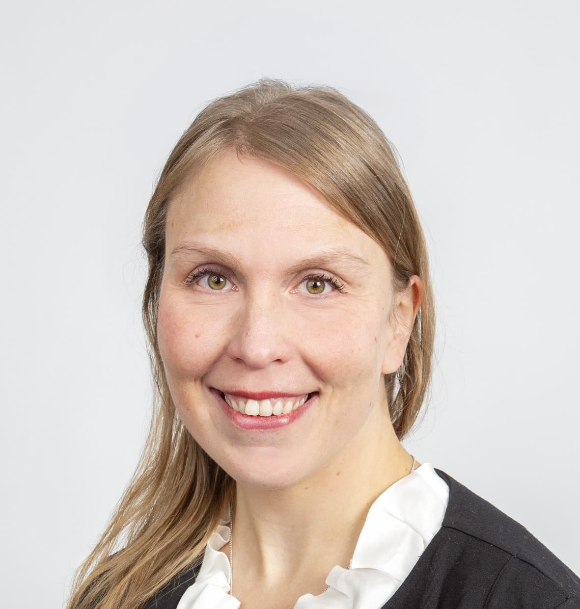 Outi Kaarre — Pihlajalinna