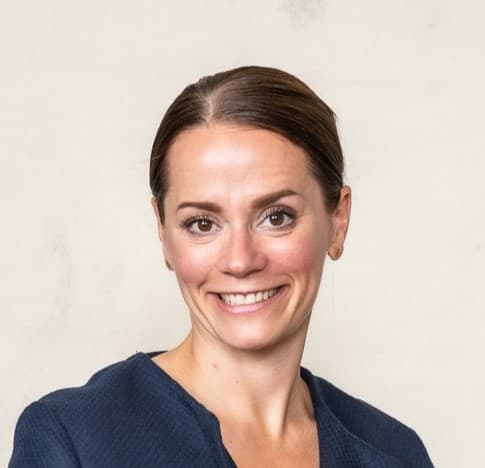 Viivi Moberg — Pihlajalinna