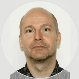 Mikko Kärkkäinen, Lääketieteen lisensiaatti — Pihlajalinna