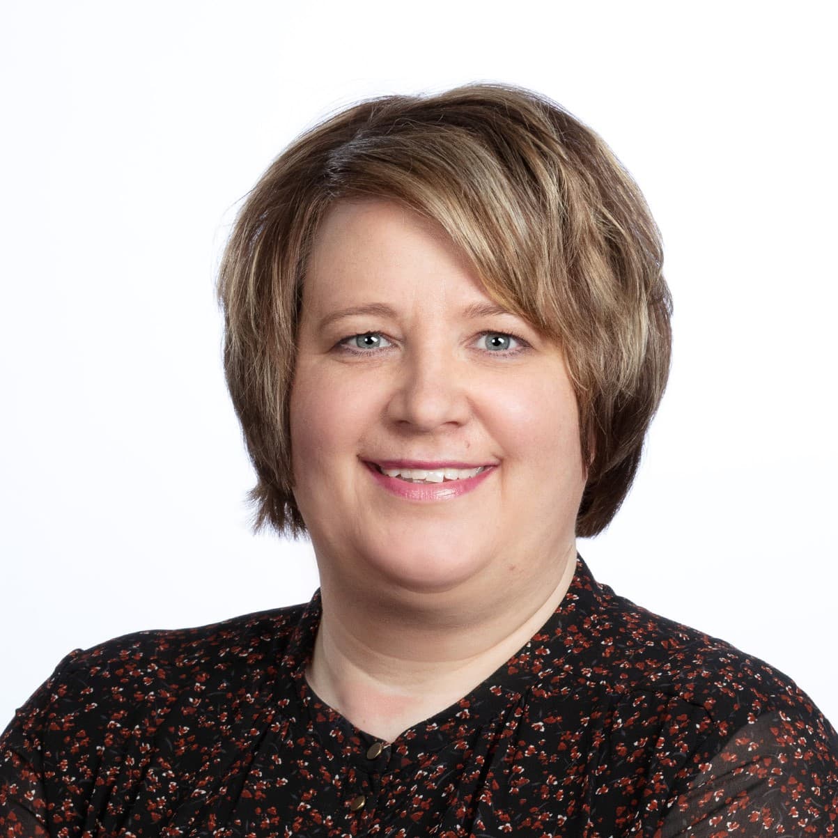 Jaana Oittinen — Pihlajalinna
