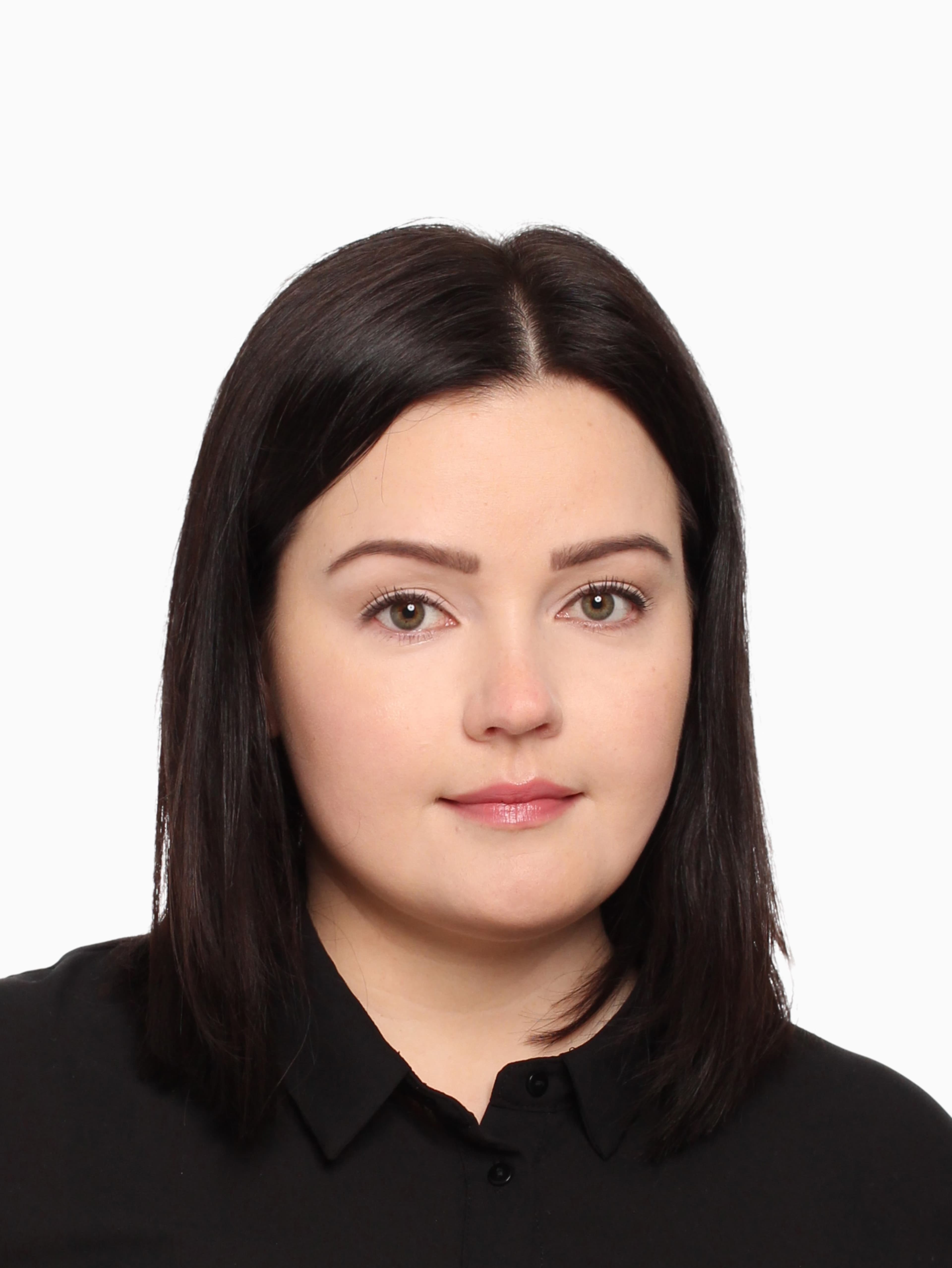 Miina Mikkilä — Pihlajalinna
