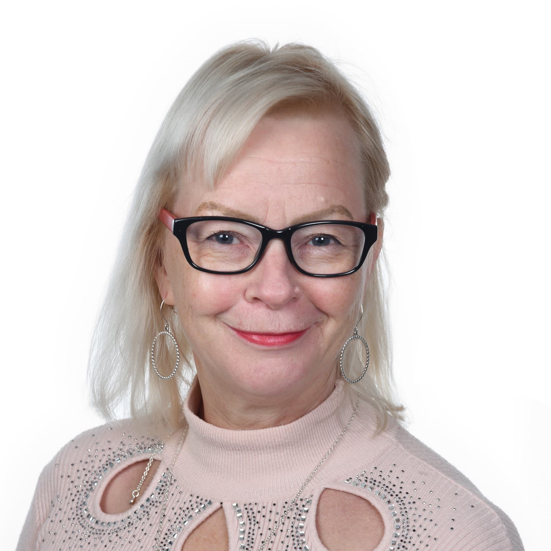 Minna Kinnunen — Pihlajalinna