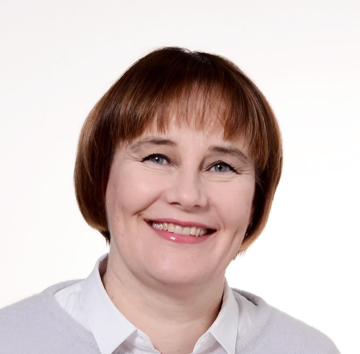 Leena Kilpeläinen — Pihlajalinna