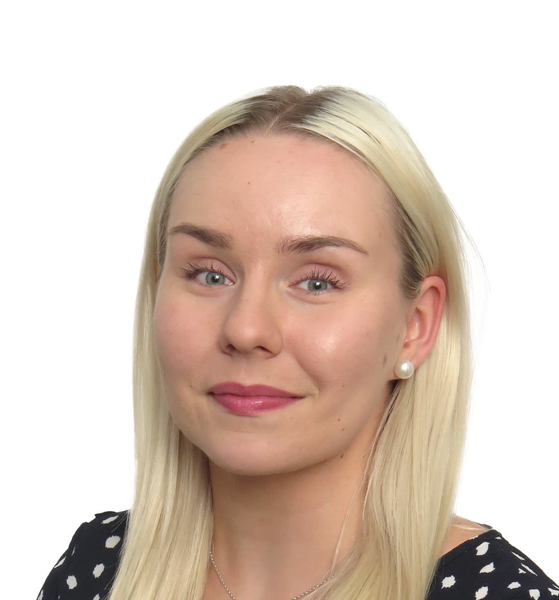 Viivi Asikainen — Pihlajalinna