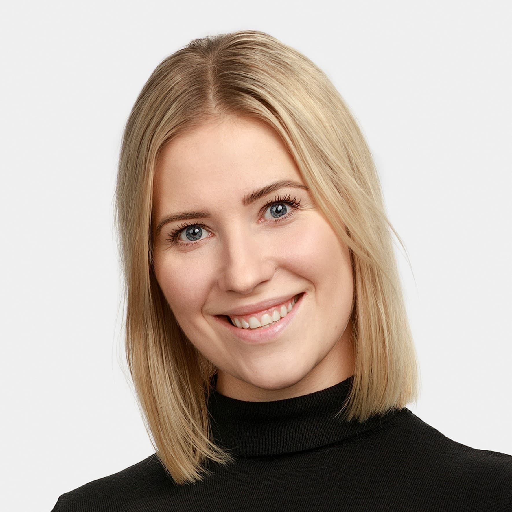 Sonja Piirainen — Pihlajalinna